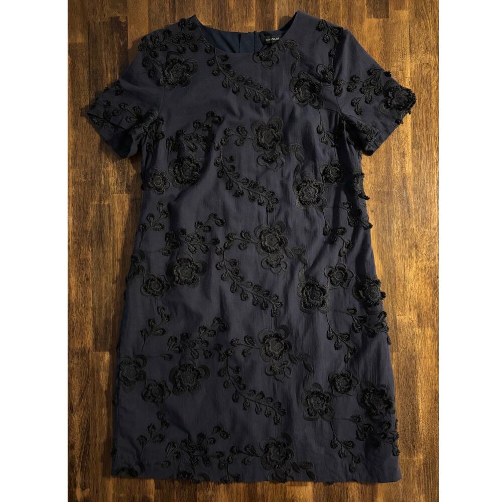 Banana Republic Women’s 8 Dress Short Sleeve Embroidered Floral Shift